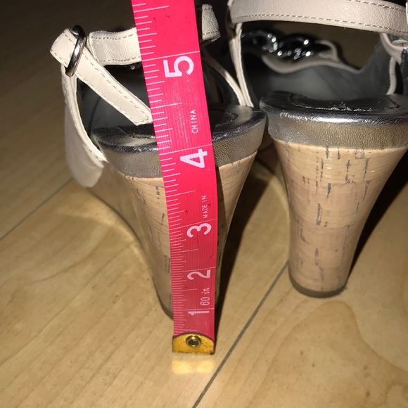 Tignanello Leather Peep-toe Slingback Wedge - Picture 2 of 5